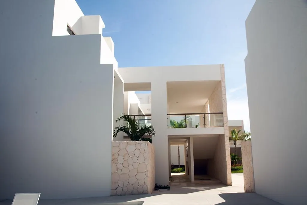 Bahia Principe Vacation Rentals - Quetzal - One-Bedroom Apartments Chacalal