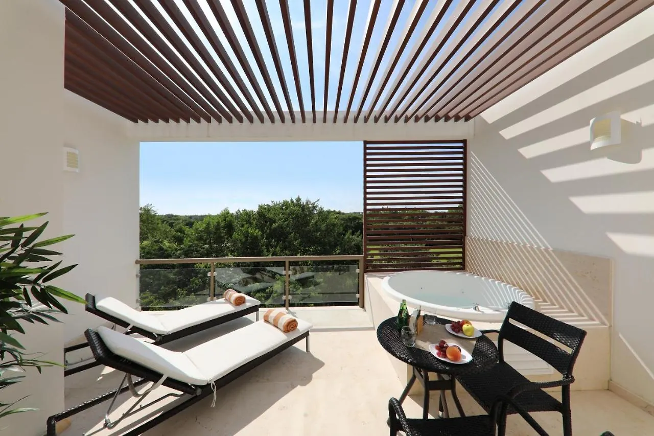 Bahia Principe Vacation Rentals - Quetzal - One-Bedroom Apartments Chacalal